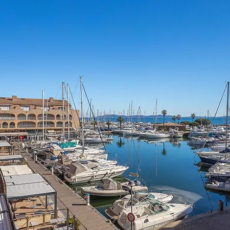 아파트 Port De La Gavine I-3 By Interhome